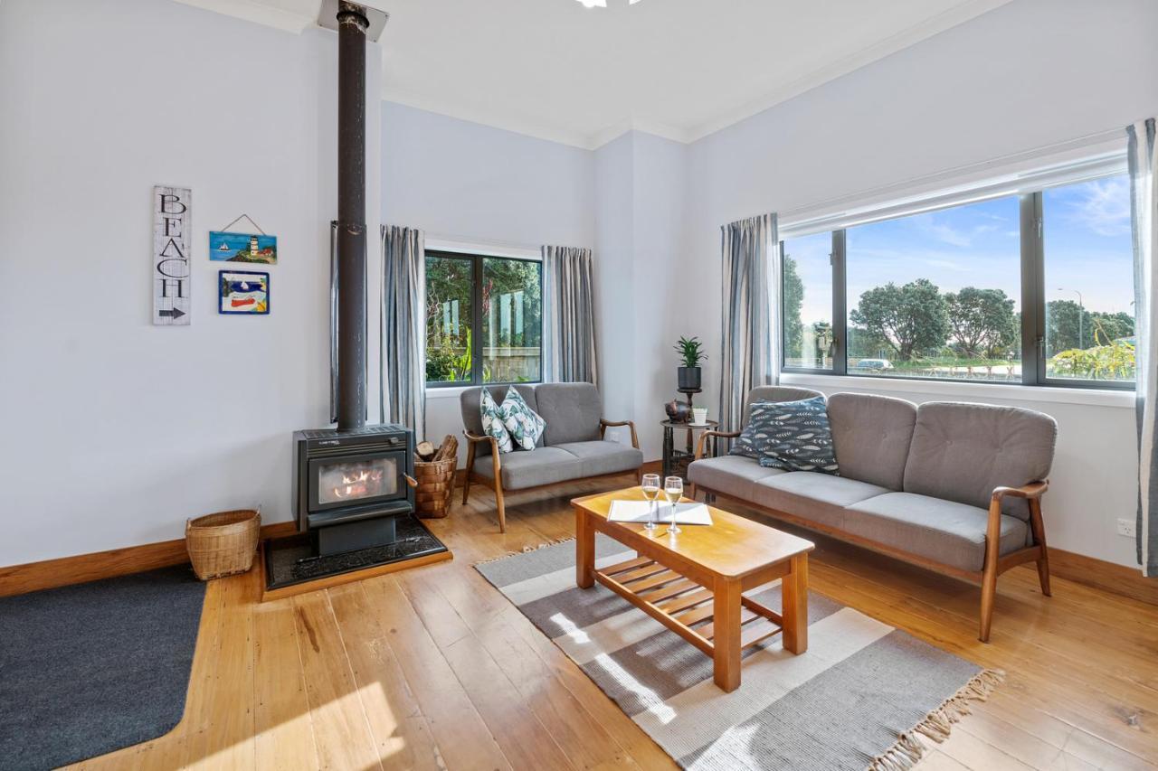 Ekhaya - New Plymouth Holiday Home ภายนอก รูปภาพ